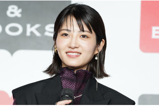 舞台「有頂天家族」出演の若月佑美、“妖艶な美女”弁天様姿が「美しすぎる」 画像