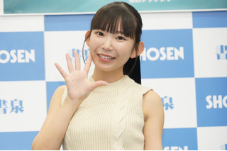 長澤茉里奈、カレンダーでセクシーランジェリーカット披露「刺激的な私を楽しんで」 画像