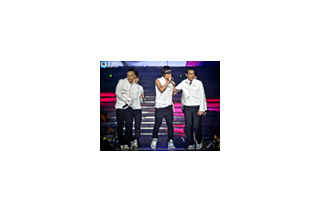 人気韓国ヒップホップグループBIGBANGの見どころ満載ライブを独占で 画像