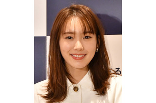 飯豊まりえが飾る『東カレ』表紙ビジュアル解禁! 撮影は「東横線」の車両内で… 画像