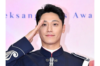 俳優イ・ドヒョン、本日(5月13日)除隊!5歳年上の恋人も歓喜、広告業界からもすでにラブコール絶えず 画像