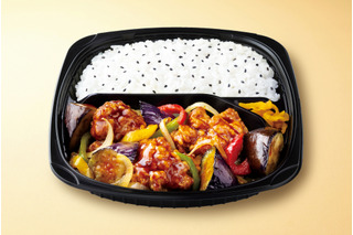 こだわりの唐揚げがリニューアル!オリジン夏の人気弁当「鶏となすの黒酢あん弁当」本日より発売! 画像