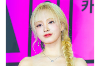 IVE・リズ、スタイル進化が止まらない!美脚際立つ“ミニスカSHOT”に反響「また痩せた?」【PHOTO】 画像