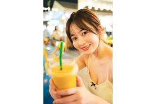 元SKE48・江籠裕奈、近接ショットで谷間くっきり! 3rd写真集の先行カット解禁 画像