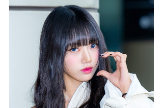 MEOVV・スイン、キュートなロングヘアにイメチェン!グレーの瞳で見つめる姿に「本物の子猫…?」【PHOTO】 画像