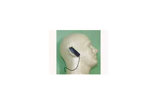 本体をそのまま耳に装着可能なイヤホン一体型MP3プレーヤー 画像