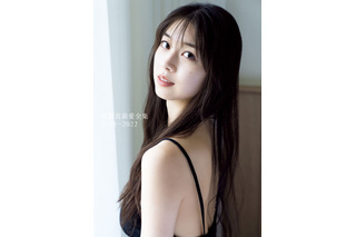 モー娘。牧野真莉愛の『全集』が電子書籍で配信! 道重さゆみとのコラボグラビアも収録 画像