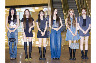 izna、夏らしい爽やかコーデで視線を独占!“ウマチュン”出演のため日本へ出国【PHOTO】 画像