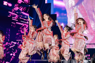 櫻坂46、“史上最小人数”で『BACKS LIVE!!』完遂!座長・石森璃花が会場を盛り上げる 画像