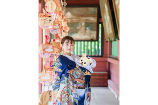 小松彩夏、“母”になって迎えた初めての誕生日を報告!お宮参りでの親子2ショット披露 画像