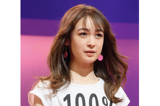 新婚の藤井サチ、YouTubeに夫が初登場!イメージの違いにファン驚き「想像以上にテンション高めな旦那さん」 画像