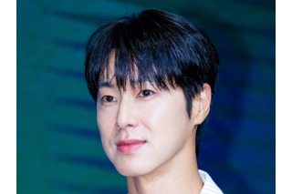 東方神起・ユンホ、完璧な方言の演技が好評!ドラマ『パイン ならず者たち』で一皮むける 画像
