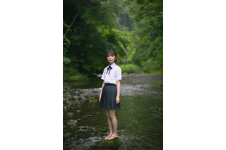 乃木坂46・小川彩、清流や古民家で“夏の青春”グラビア！『B.L.T. SUMMER CANDY』に登場 画像