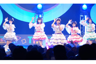 【TIF2025】#ババババンビ、ミニスカ衣装で熱血ライブ!「#ババババンビちゃんのこと、好きですかー?」 画像