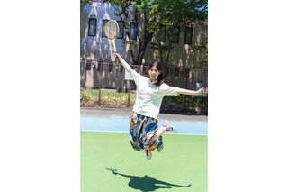 日向坂46・小坂菜緒、3年ぶりにB.L.T.表紙ソロ登場!“こさかなと遊ぼう!”テーマで大はしゃぎ 画像