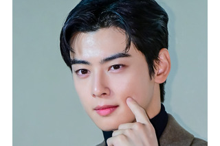 兵役中のASTRO・チャウヌ、入隊前最後のファッション誌撮影公開!撮影中に髪を切る大胆な試み【PHOTO】 画像