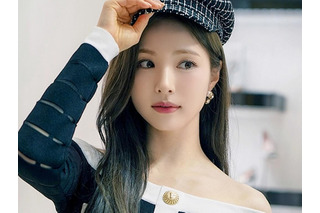 白Tシャツがぱんぱん…シン・セギョン、清純な美貌からは想像できない意外な“ボリューム感”【PHOTO】 画像