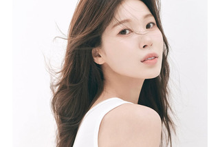 北朝鮮生まれ・韓国在住の脱北女優、スタイル強調の“ピタT”ショットで魅了「素敵な女性だ！」【PHOTO】 画像