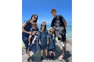 丸高愛実、沖縄・宮古島での家族旅行を満喫!1歳息子のプールデビューも 画像