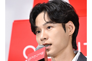 皮肉な転落…他人のバイクで無断飲酒運転、“デキ婚”ドラマ降板の俳優ユン・ジオンとは? 画像