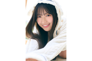日向坂46・蔵盛妃那乃、耳付きフードの愛くるしいルームウェア姿!撮り下ろし写真が公開 画像