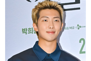BTS・RM、ミラノファッションウィークに参加！“モデル級”完璧スタイルに「フィジカルやばい」と反響【PHOTO】 画像