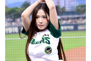 メリハリ感もくっきり…韓国19歳チアガールの”ぴたぴたボーダーSHOT”に反響多数「可愛すぎません？」【PHOTO】 画像