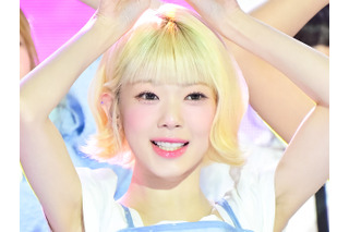 UNISの日本人メンバー・コトコ、可愛すぎる“ロリータ姿”にファンメロメロ「反則です…」【PHOTO】 画像