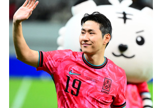 ”親友”久保建英ら抑え韓国人選手3人目の受賞！イ・ガンイン、自身初のアジア年間最優秀国際選手に輝く 画像