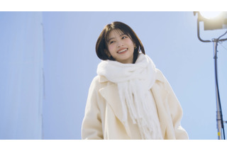 出口夏希、「メルティーキッス」イメージキャラクターに就任!ホワイトコーデで冬の透明感を表現 画像