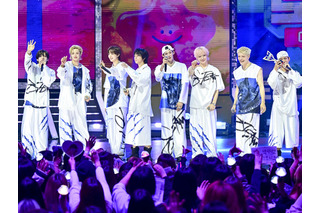 &TEAM、韓国音楽番組で“2冠”の快挙！爆発的な人気で韓国デビュー直後から快進撃続く「夢のよう」 画像