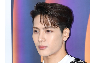 GOT7・ジャクソン、嵐・松本潤との豪華2SHOT公開！東京で多数の著名人と交流「どういう世界線」【PHOTO】 画像