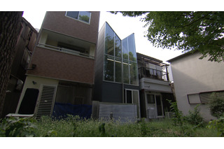 建坪たったの11坪！育ち盛り3人が暮らす家は「勝手に片付く」仕掛けだらけ『住人十色』 画像