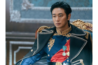 Disney+の韓国ドラマ、配信前から物議…劇中の小物がナチス・ドイツの勲章と類似、制作会社が謝罪 画像