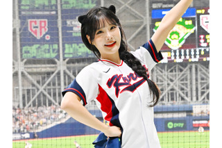 東京ドームで美太もも全開！韓国チアの純白ショーパン衣装に日韓野球ファンもメロメロ「あなたが一番美しい」【PHOTO】 画像