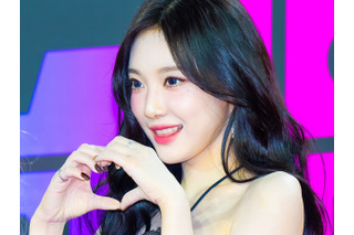 NHK紅白歌合戦の議論も気にせず？「キノコ雲」投稿のaespa・ニンニン、“何も着てないような”大胆衣装で悩殺【PHOTO】 画像