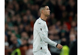 非マナーな肘打ちを見逃した？韓国メディア猛非難のC・ロナウド出場停止“執行猶予”「荒唐無稽だ！」 画像