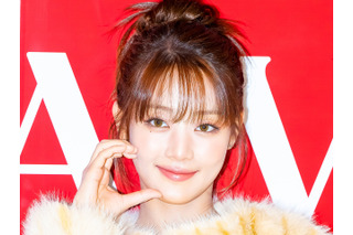 i-dle・ミンニ、ミニワンピから“美脚”がスラリ…ラブリーな冬コーデでイベントに登場【独自写真】 画像