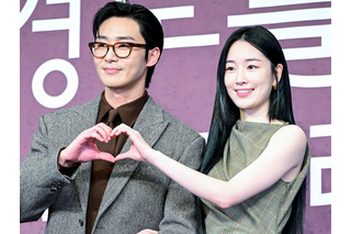 「僕は棒でした」パク・ソジュン、新ドラマの撮影秘話を告白！共演女優ウォン・ジアンと相性抜群な姿も 画像