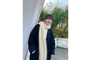 のん、ふわもこストールのカレンダーオフショに反響！「疲れが吹っ飛びました感謝」 画像