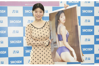 山田かな、新作カレンダーでは美ヒップ眩しい振り向きカットがお気に入り！ 画像