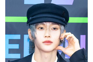 RIIZE・ウォンビン、アッシュグレーヘアにイメチェン！スーツ姿で際立つ非現実的な美しさ【PHOTO】 画像