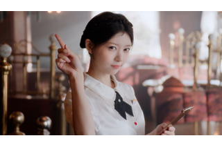 ILLIT、クラシカルな制服姿で新曲歌唱！日本2作目のデジタルシングル『Sunday Morning』MVティザー公開 画像