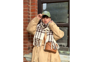 のん、冬の街をお散歩！自然体なファッションセンスに注目集まる 画像