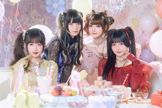 きゅるりんってしてみて、念願の初フォトブックが発売決定！5周年パーティー風の集合ショット公開 画像