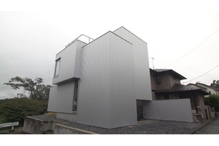 開放感より収納力を優先！“モノあふれ”を解消した驚異のメガ収納ハウス『住人十色』 画像