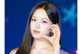 IVE・ユジン、ファン悶絶のチアガール姿公開！“へそチラ”ミニ丈にドキッ「応援されたい…」【PHOTO】 画像