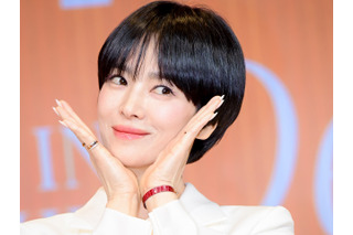 「ショートカットは失敗だった？」ソン・ヘギョが“ロングヘア写真”を大量投稿、ようやく伸ばせるワケ 画像