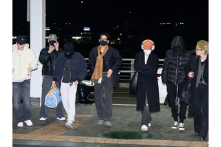 BTSが7人揃って笑顔で海外へ！空港ファッションを激写【写真多数】 画像