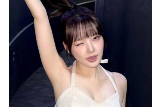 大胆衣装でボリューミーな胸元を披露！イェリン、大人の色香纏った「天性のアイドル」 画像